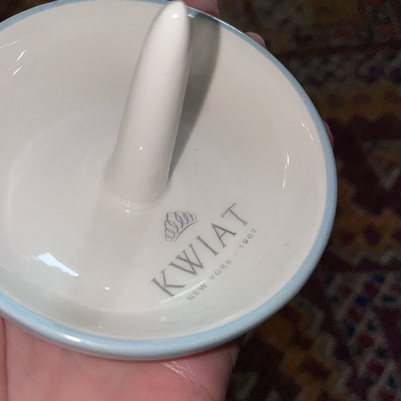 Kwiat Porcelain Ceramic White Baby Blue Ring Dish - Picture 8 of 8